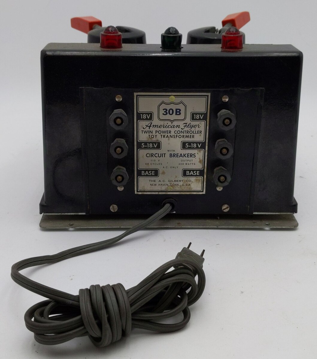 American Flyer 30B Vintage S 300 Watt Transformer - Runs 2 Trains VG