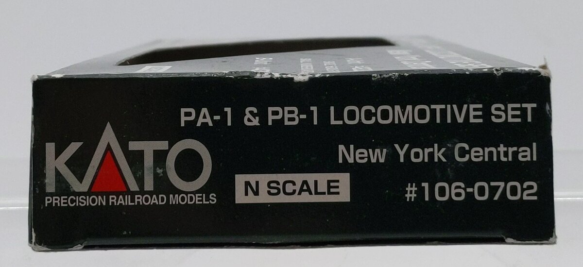 ΚΑΤΟ 106-0702 PA-1&PB-1 LOCOMOTIVE SET Kato 106-0702 New York Central PA-1 & PB-1 Diesel Locomotive