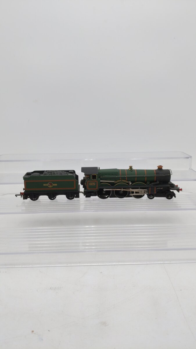 Wrenn Railways 2221 OO Scale Cardiff Castle Steam Locomotive & Tender # 4075 EX/Box