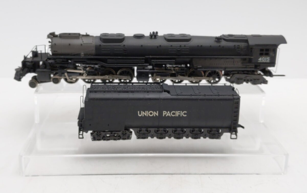 Rivarossi 1545 HO Union Pacific 4-8-8-4 Big Boy Steam Loco 14-Wheel Tender #4015 EX/Box