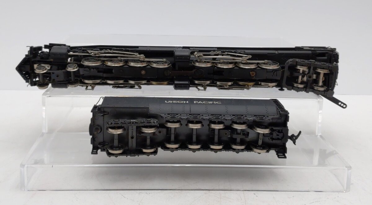 Rivarossi 1545 HO Union Pacific 4-8-8-4 Big Boy Steam Loco 14-Wheel Tender #4015 EX/Box