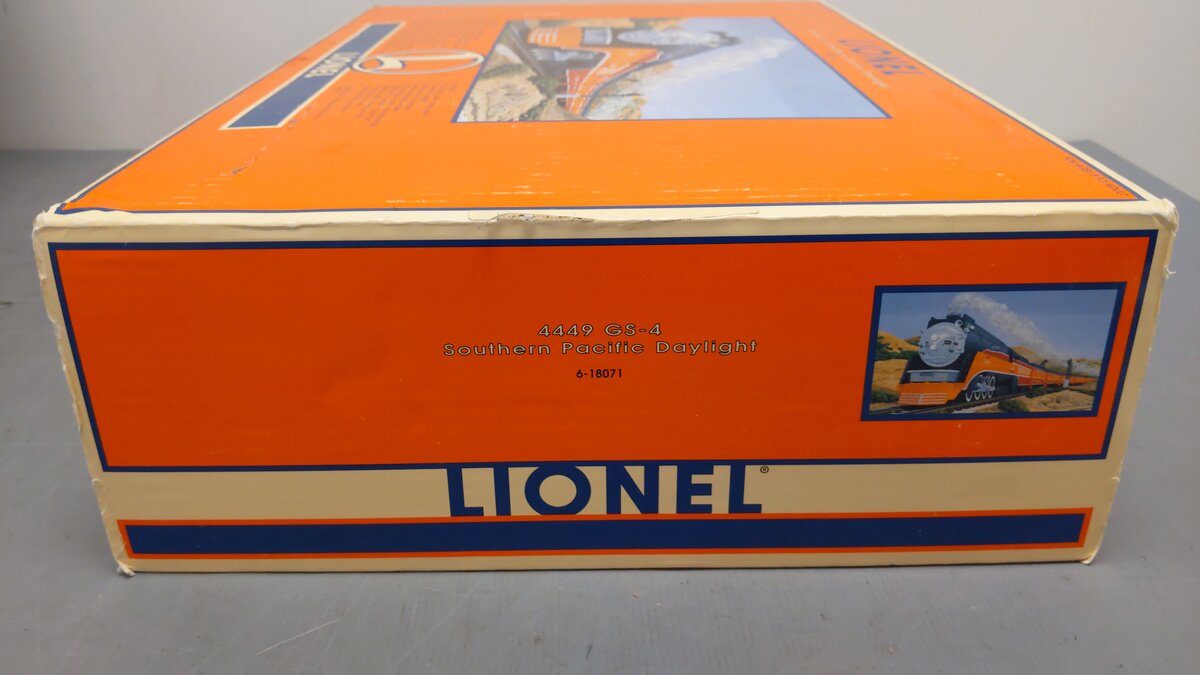 Lionel 6-18071 O Gauge Southern Pacific Daylight Steam Locomotive