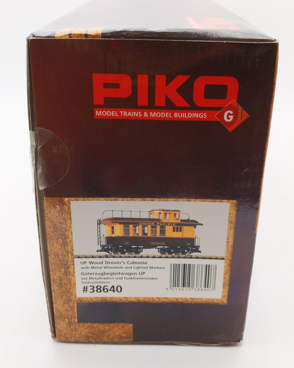 Piko 38640 G Union Pacific Drover's Caboose #1951