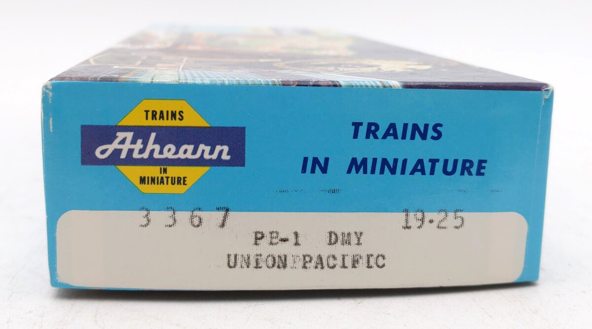 Athearn 3367 HO Union Pacific PB-1 Dummy Diesel Locomotive #605B