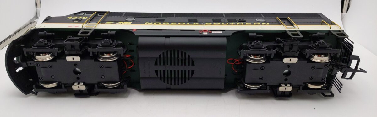 USA Trains G Scale Norfolk Southern Diesel Locomotive #4270 EX/Box