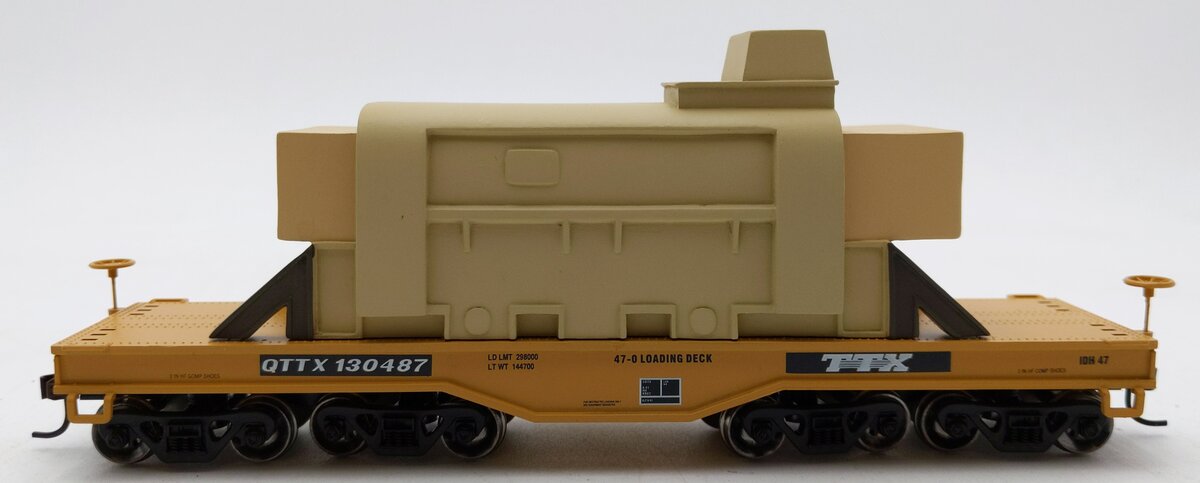Athearn 92700 TTX Heavy-Duty Flat with Load #130487