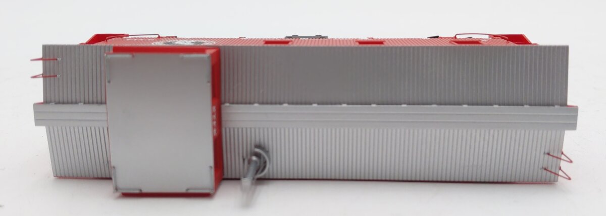 Walthers 932-7516 HO Scale Great Northern 30' Wood Sided Caboose #X312 LN/Box