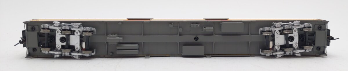 Walthers 932-9564 HO C&NW City Streamliner Pool 85' ACF Baggage Car