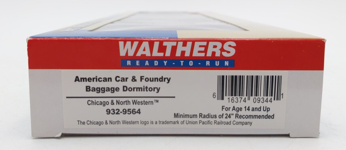 Walthers 932-9564 HO C&NW City Streamliner Pool 85' ACF Baggage Car