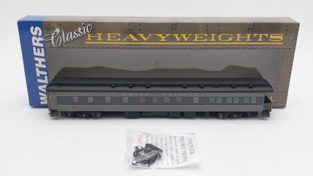 Walthers 932-10255 HO UP Pullman Heavyweight 3-2 Lounge-Observation Car LN/Box