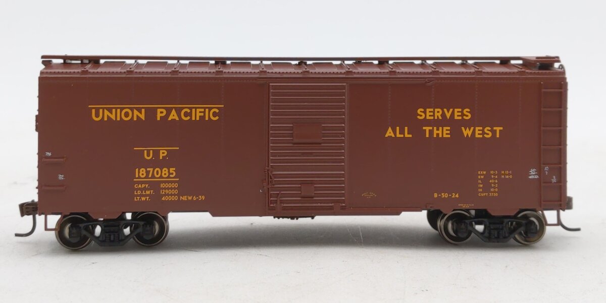 Athearn 70007 HO Scale Union Pacific 40' Youngstown Door Boxcar #187085