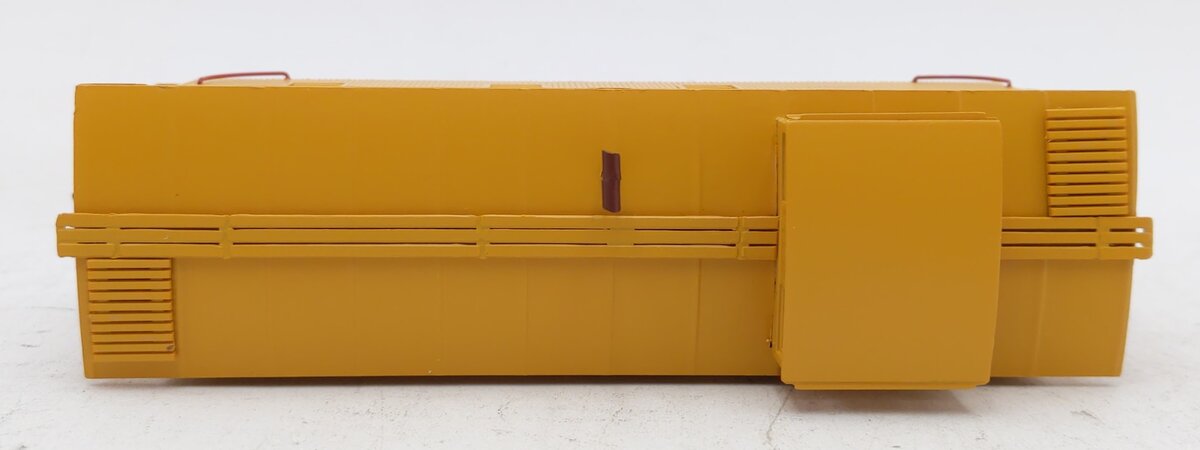 Athearn 85828 HO Union Pacific RTR 30' 3-Window Caboose #2691