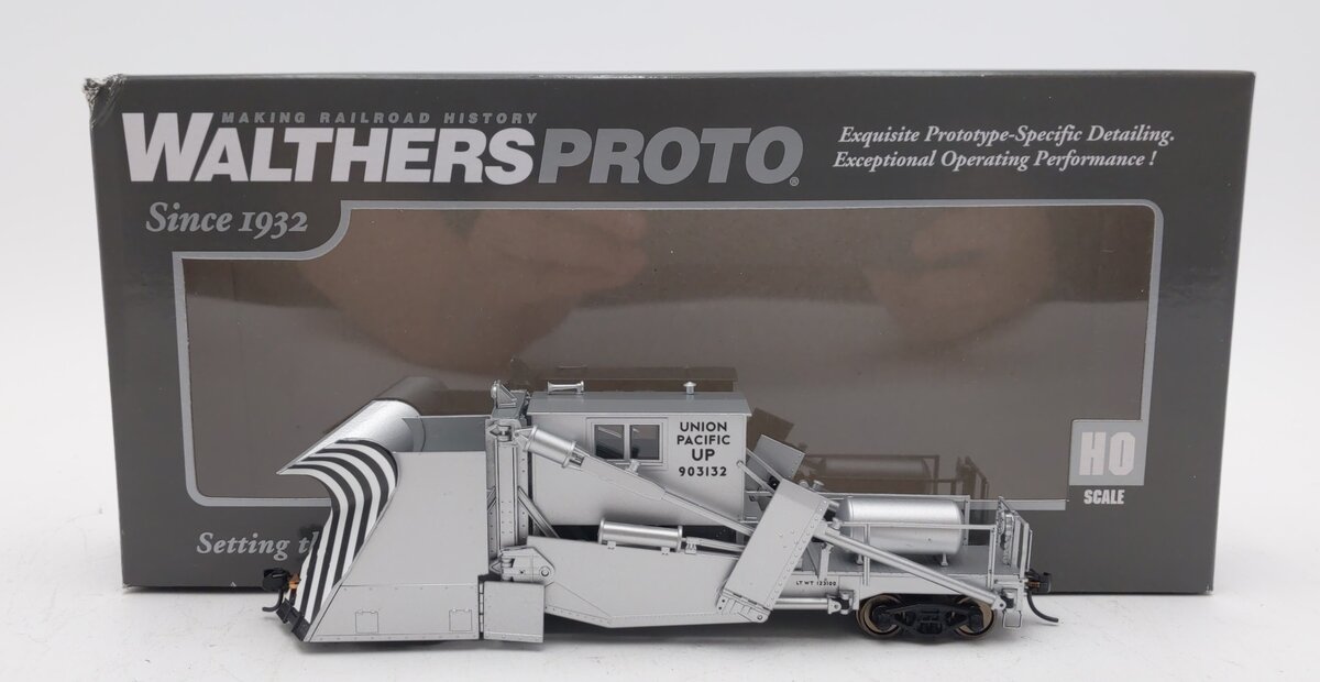 Walthers 920-110123 HO Union Pacific Jordan Spreader RTR #903132