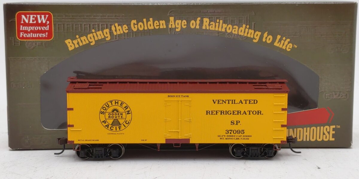 Roundhouse 84120 HO Southern Pacific/Ogden 36' Old Time Wood Reefer #37095