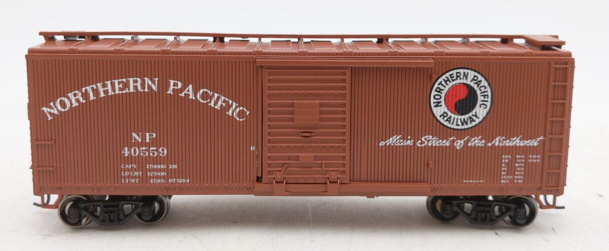 Roundhouse 84691 HO Northern Pacific RTR 40' Wood Boxcar #40559