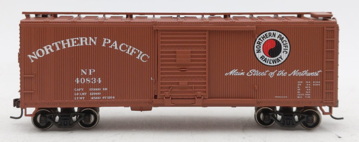 Roundhouse 84692 HO Northern Pacific RTR 40' Wood Boxcar #40834