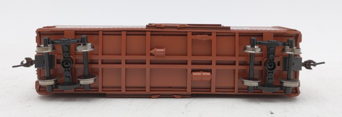 Roundhouse 84692 HO Northern Pacific RTR 40' Wood Boxcar #40834