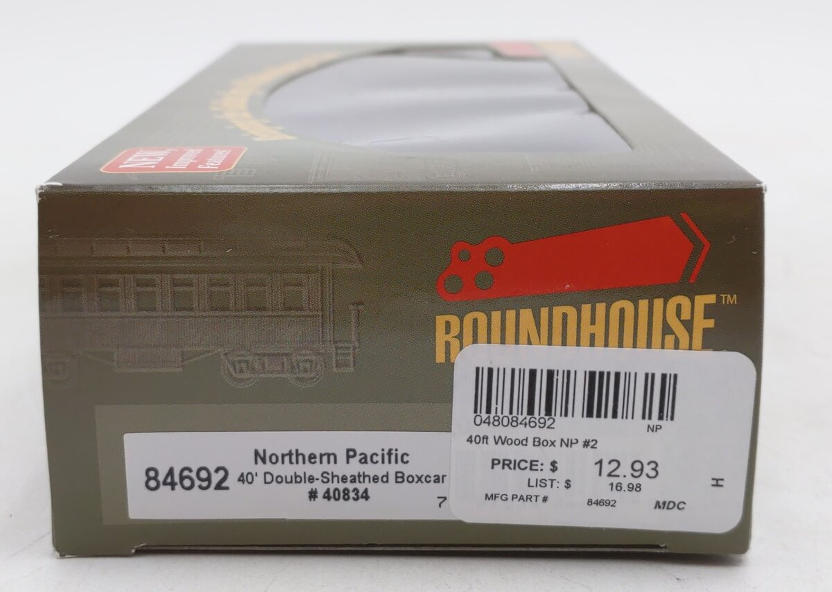 Roundhouse 84692 HO Northern Pacific RTR 40' Wood Boxcar #40834