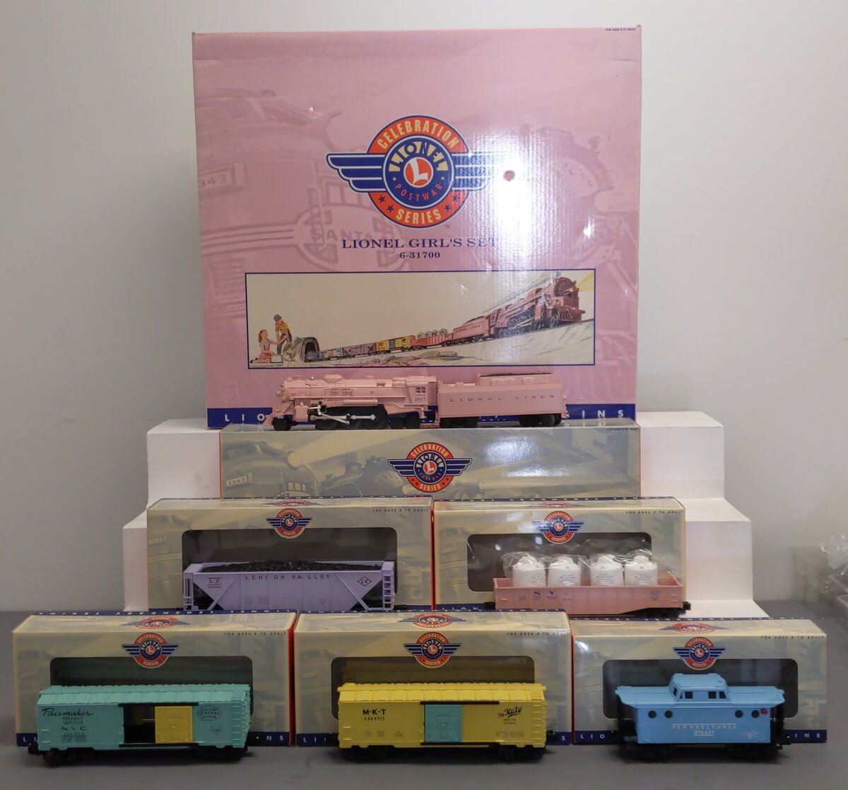Lionel 6-31700 Girl's O Gauge Steam Train Set VG/Box