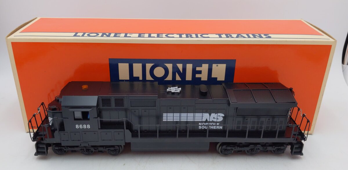 Lionel 6-18213 O Gauge Norfolk Southern Dash 8 40-C Diesel Locomotive #8688 EX/Box