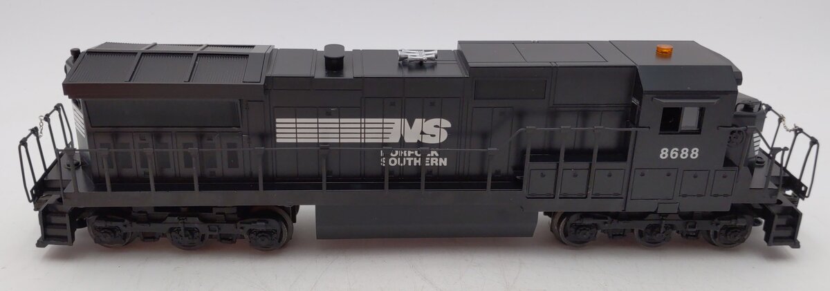 Lionel 6-18213 O Gauge Norfolk Southern Dash 8 40-C Diesel Locomotive #8688 EX/Box