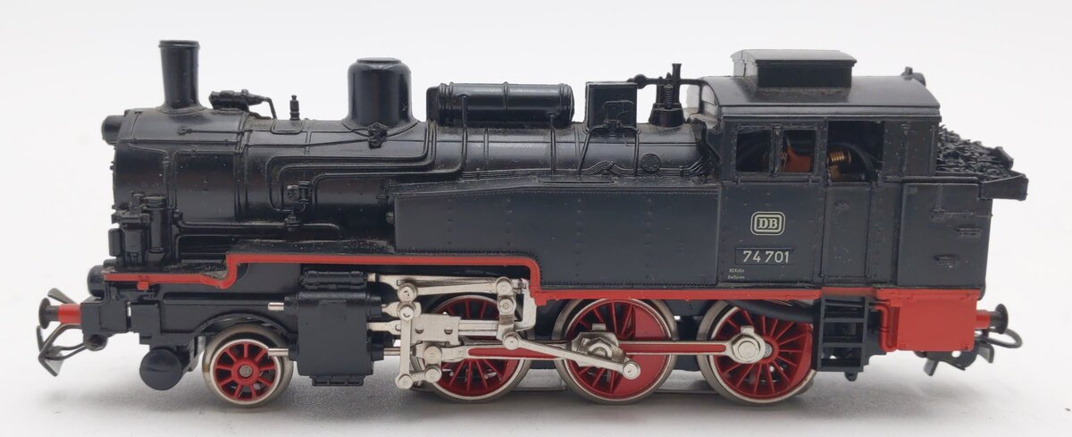 Marklin 3095 HO Scale BR 74 2-6-0 Steam Locomotive EX