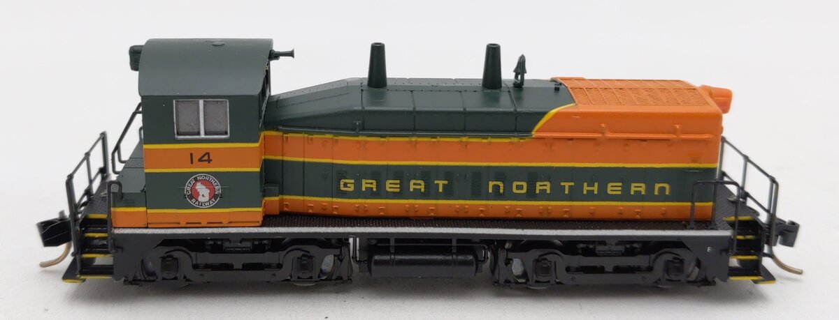 Life Like 7887 N Scale Great Northern SW9/1200 Locomotive #14 LN/Box