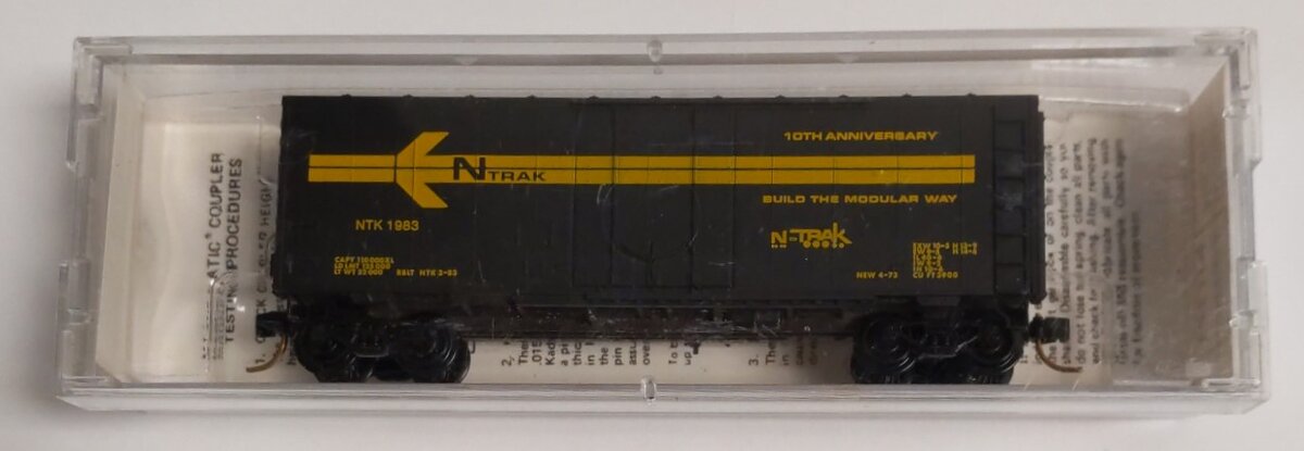 Micro-Trains N Scale NTrak 10th Anniversary Plug Door Boxcar #1983 LN/Box
