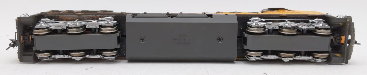 Bachmann 86003 HO Union Pacific GE Dash 8-40CW Wide Cab Diesel Locomotive #9404 EX/Box