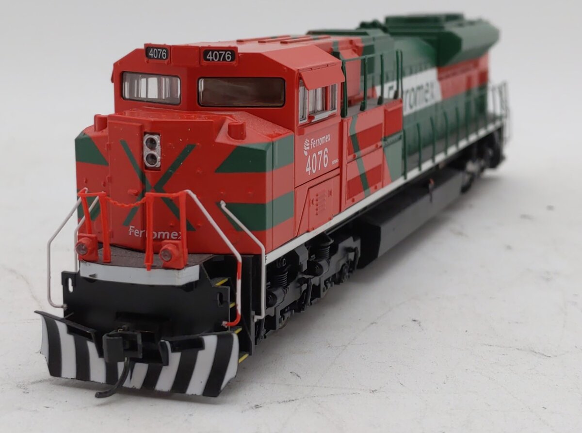 Walthers 910-19840 HO Ferromex EMD SD70ACe Diesel Loco ESU Sound/DCC #4076