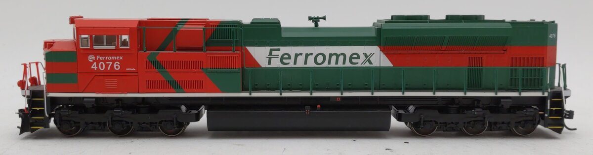 Walthers 910-19840 HO Ferromex EMD SD70ACe Diesel Loco ESU Sound/DCC #4076