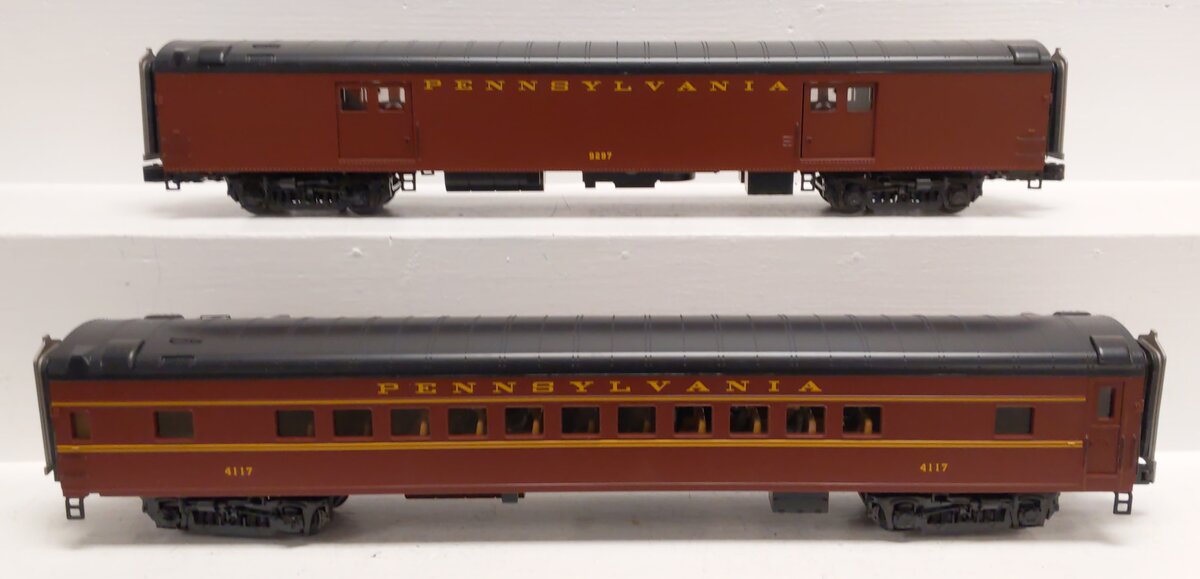 MTH 20-69213 O Gauge Pennsylvania 70' Streamlined Baggage/Coach Car Set of 2