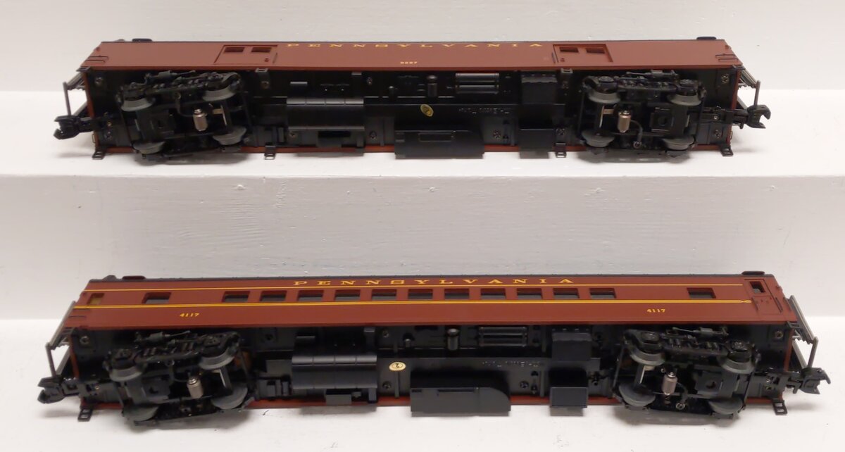 MTH 20-69213 O Gauge Pennsylvania 70' Streamlined Baggage/Coach Car Set of 2