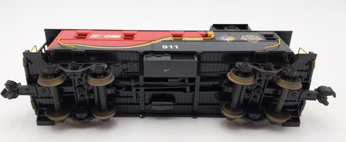 MTH 70-77038 G Norfolk Southern RailKing One Gauge Offset Steel Caboose #911