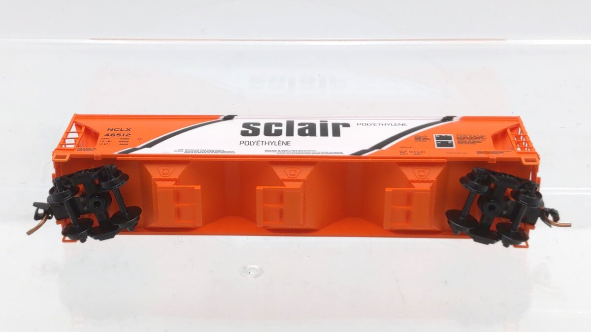 Micro-Trains 09300040 N Sclair 3-Bay ACF Center Flow Covered Hopper #46512