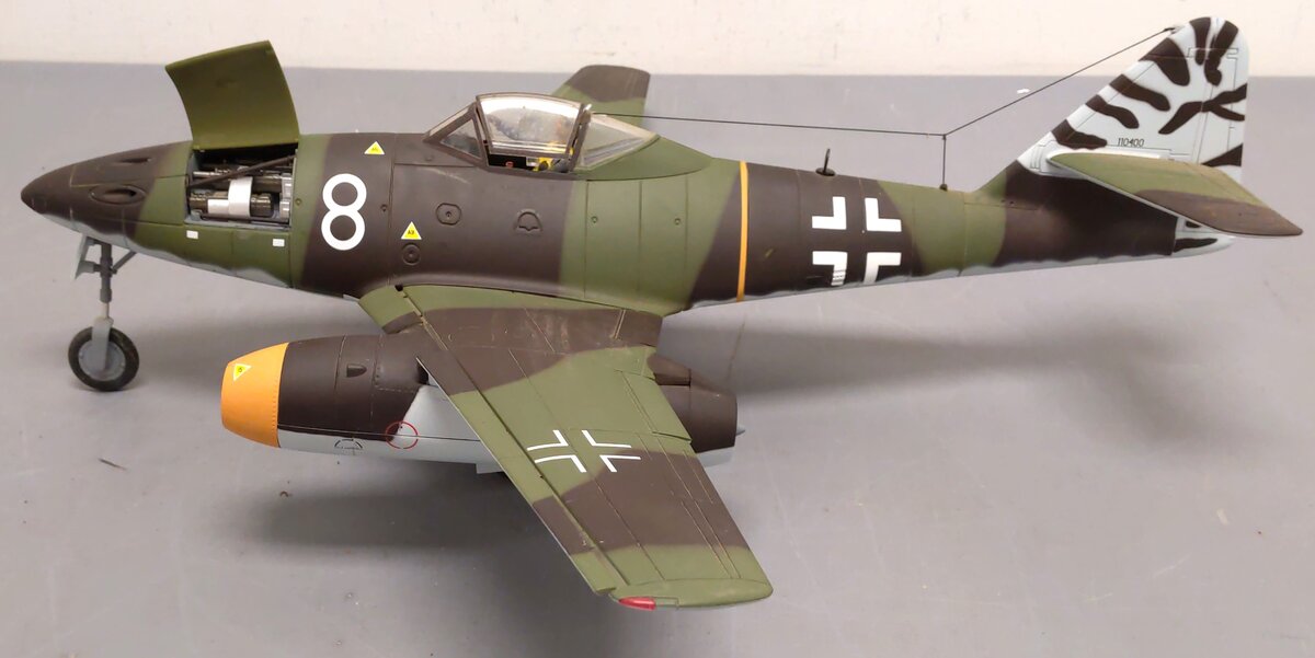 Admiral Toys 1:18 #8 ME262 A-1A Plastic Model Aircraft EX