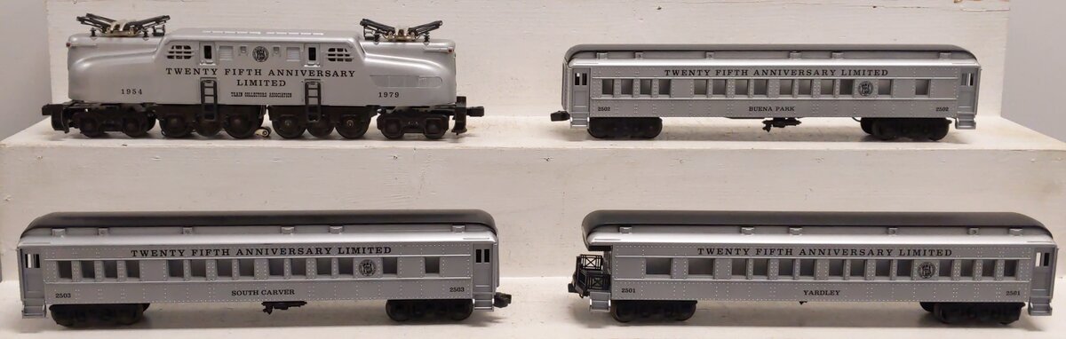Williams 1979 O TCA 25th Anniversary Silver GG-1 Electric Train Set EX/Box