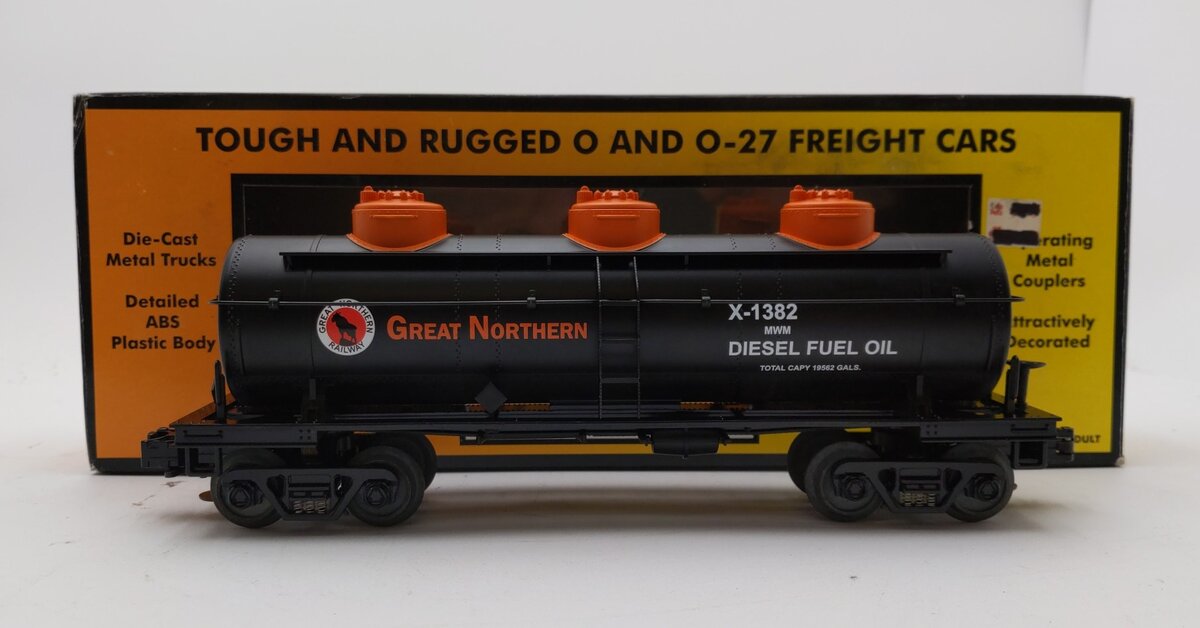 MTH 30-7326 O Gauge Great Northern 3-Dome Tank Car LN/Box