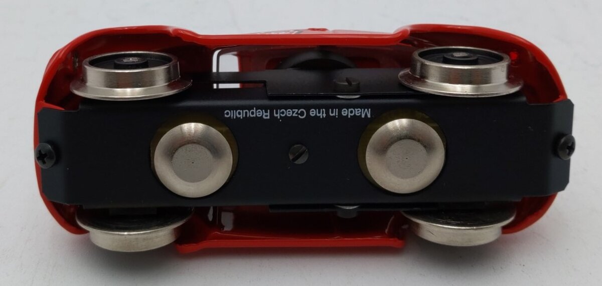 MTH 30-2537 O Gauge Red Operating Pennsylvania Volkswagen Inspection Car