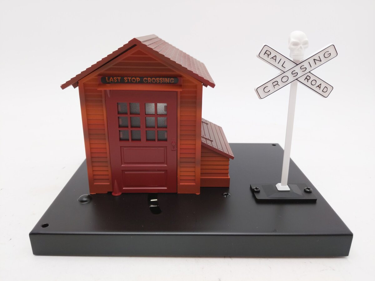 Lionel 6-16841 Halloween Gateman LN/Box