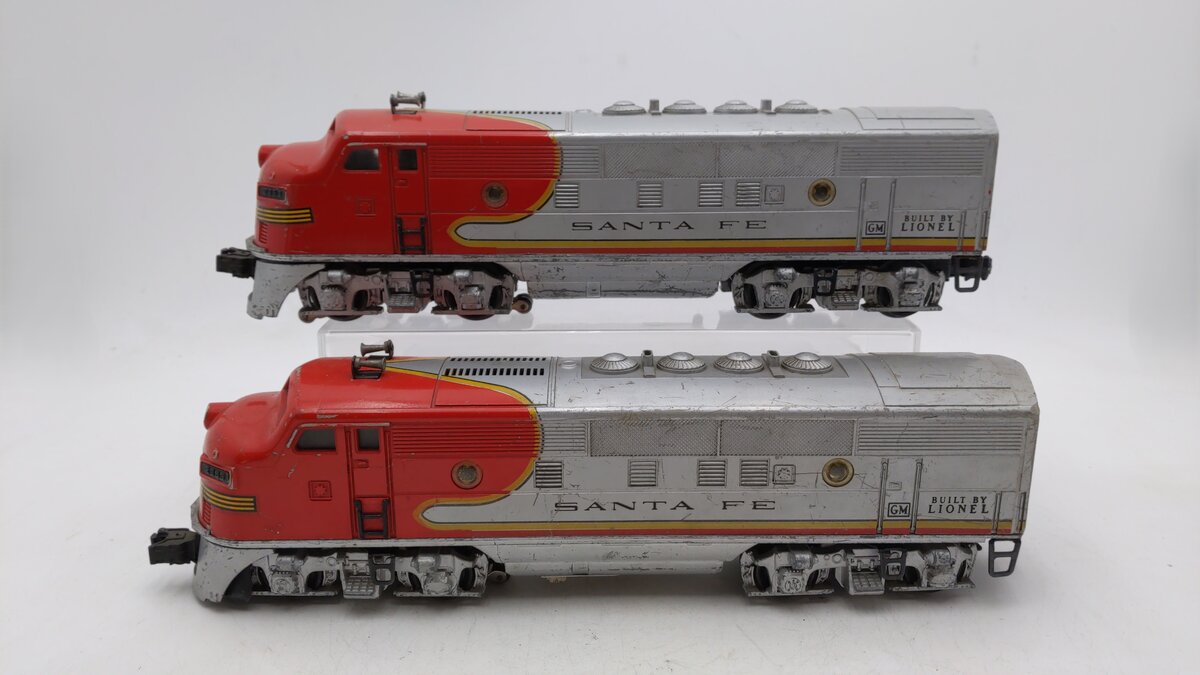 Lionel 2353 Vintage O Santa Fe F-3 AA Diesel Locomotive Set #2353 VG