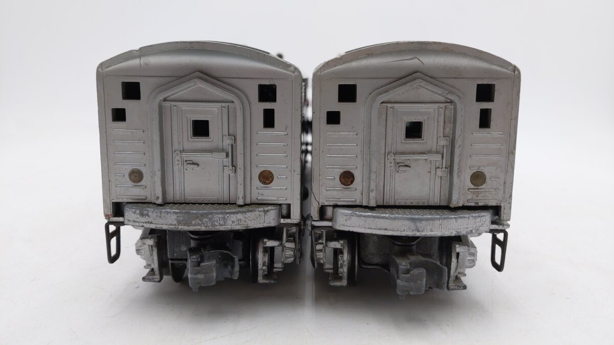 Lionel 2353 Vintage O Santa Fe F-3 AA Diesel Locomotive Set #2353 VG