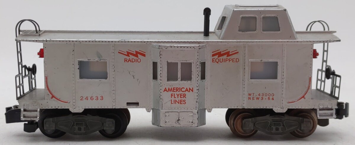 American Flyer 24633 Vintage S American Flyer Lines Bay window Caboose VG