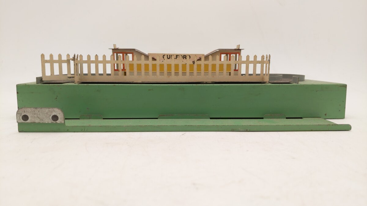 American Flyer K766 Vintage S Guilford Animated Passenger Station VG