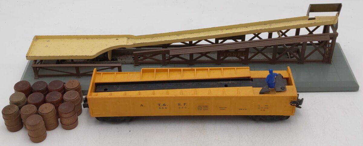 Lionel 362 Vintage O Barrel Loader Ramp & Car Set VG
