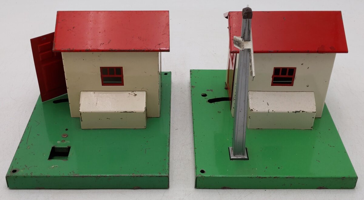 Lionel 45N Vintage O Postwar Metal Automatic Gatemans [2] VG