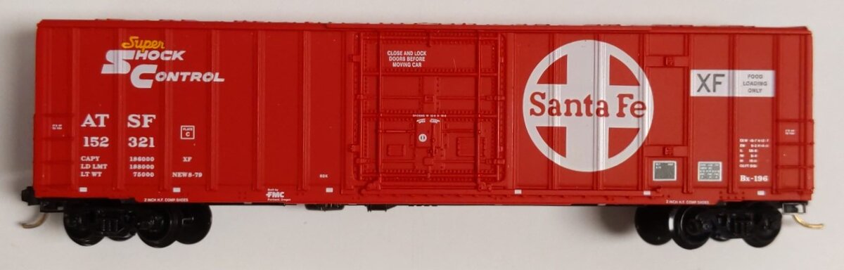 Micro-Trains 02700250 N Scale ATSF 50' Plug Door Rib Side Boxcar #152321 LN/Box