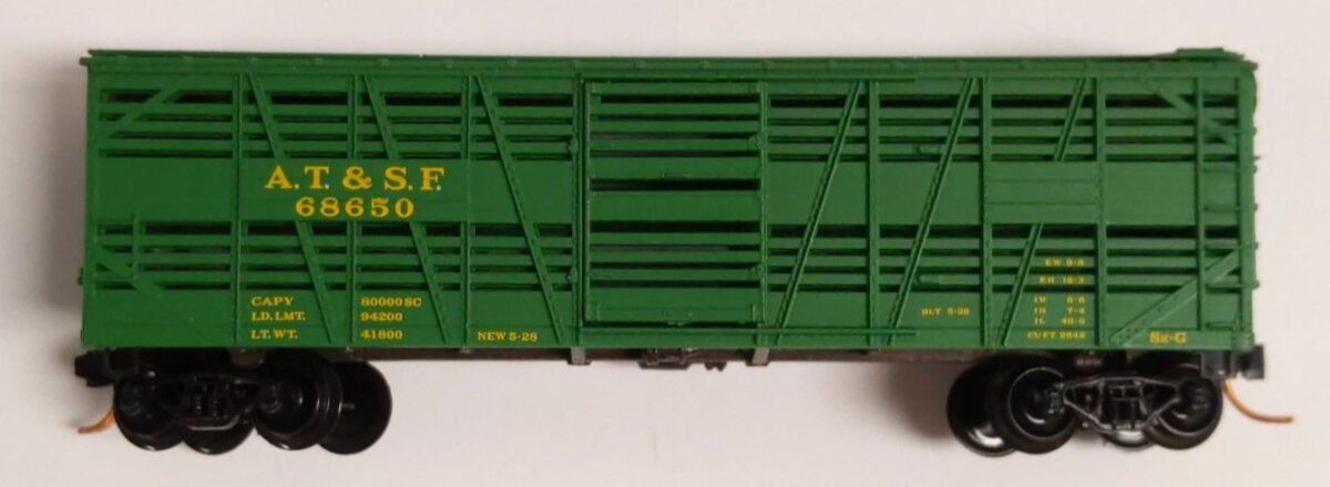 Micro-Trains 03500070 N ATSF 40' Despatch Stock Car #68650 LN/Box