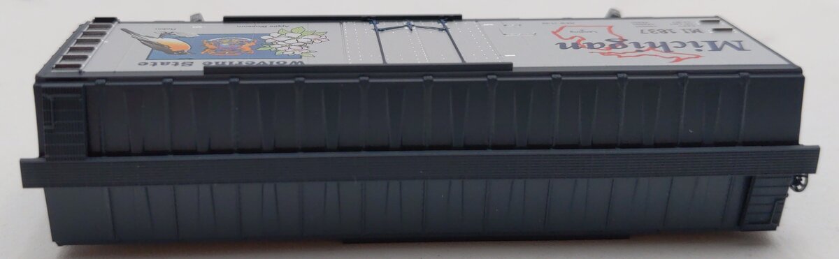Micro-Trains 02100395 N Scale Michigan State 40' Standard Plug Door Boxcar #1837