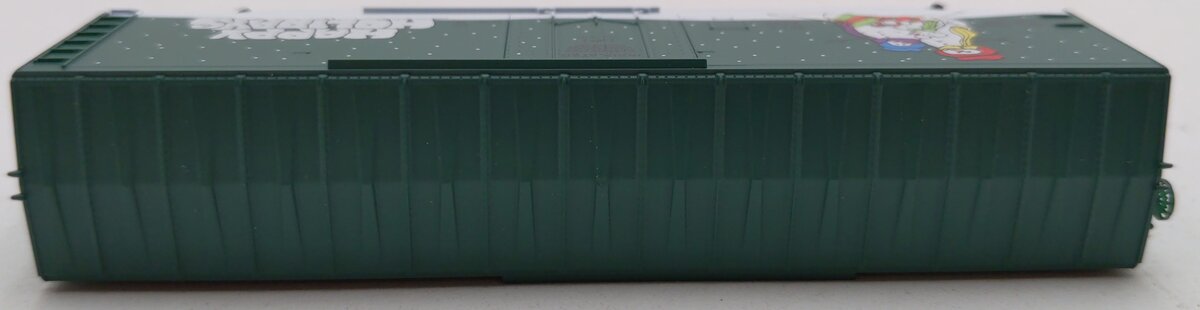 Micro-Trains 03800360 N Happy Holiday 50' Steel Plug Door Christmas Boxcar #2003